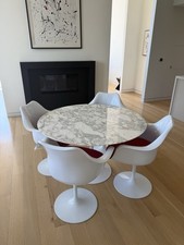 Knoll Saarinen Round Dining
