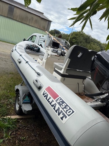 Bateau semi rigide valiant - rigide,