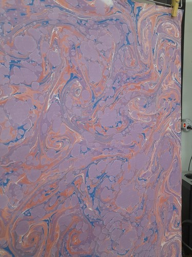Papier marbré cuve de - la,