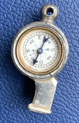 Sifflet boussole métal - sifflet-boussole,
