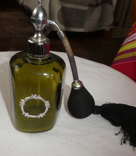 Flacon de parfum vaporisateur