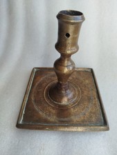 bougeoir bronze haute époque 17 ème base carrée Espagne