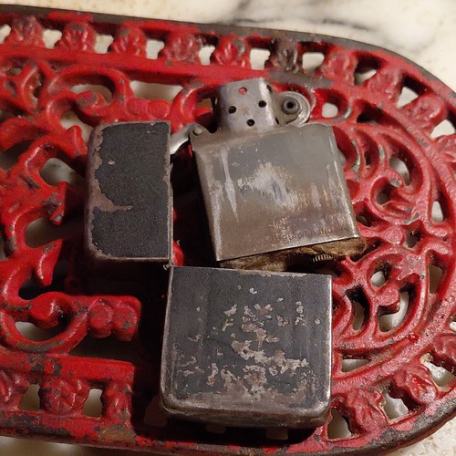 Black crackle zippo used - zippo., used.