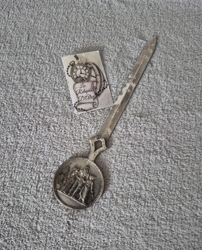 Coupe papier ouvre - papier,