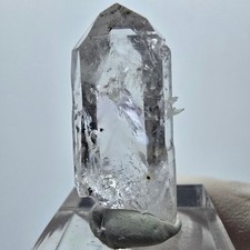 Quartz lémurien enhydro avec