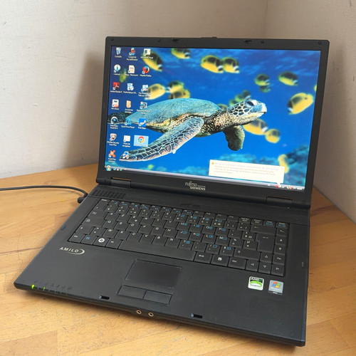 Portable vintage fujitsu - pc,