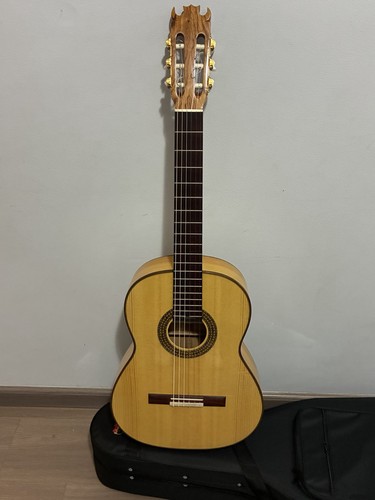 Benito huipe flamenco guitar - huipe,