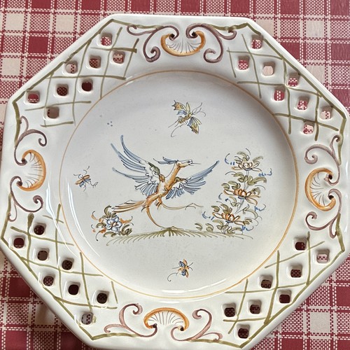 Assiette ajourée octogonale