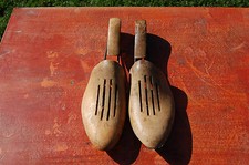  PAIRE DE FORME A CHAUSSURES /