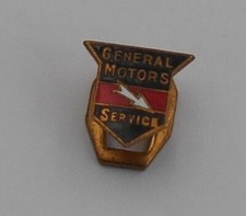 ANCIEN  INSIGNE DE BOUTONNIERE GENERAL MOTORS SERVICE G.ROYER PARIS