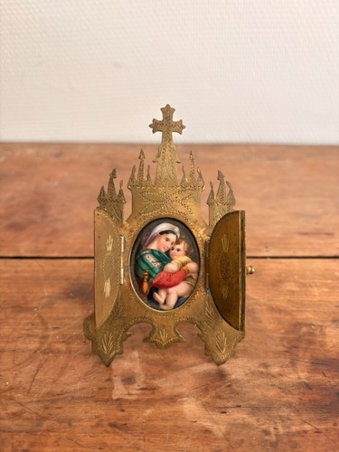 Triptyque reliquaire laiton - triptyque,