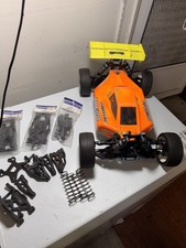 Rc8b3.2 Team Associated Rc Car 1:8 Buggy