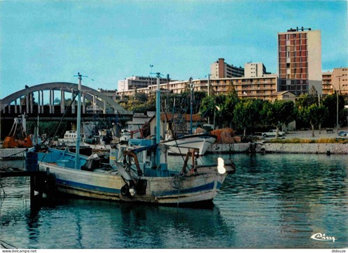 Carte postale port - 13,