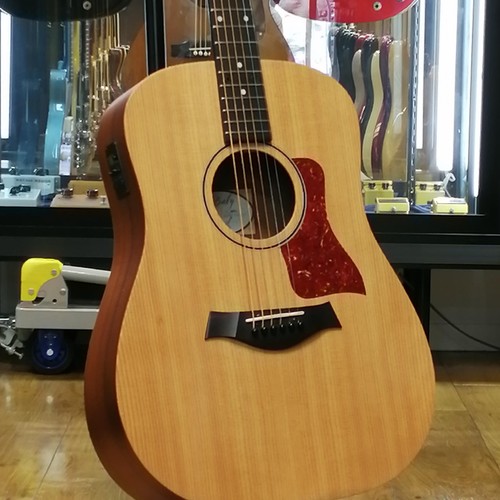 Guitare électrique acoustique