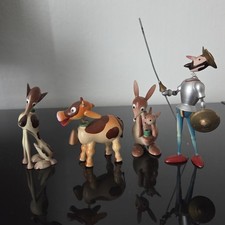 4 Figurines GOULA en Bois