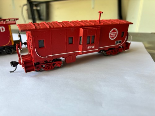 Athearn bay window used 2 - ho,