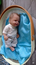 jolie mini bébé reborn