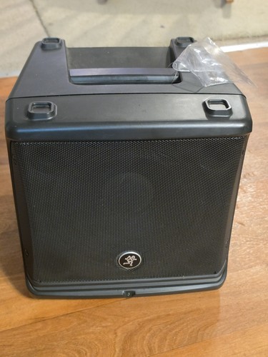 Mackie dlm8 2000w inch - mackie,