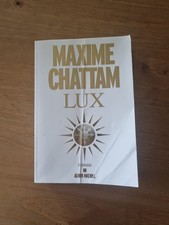 ******Livre " Lux " de Maxime
