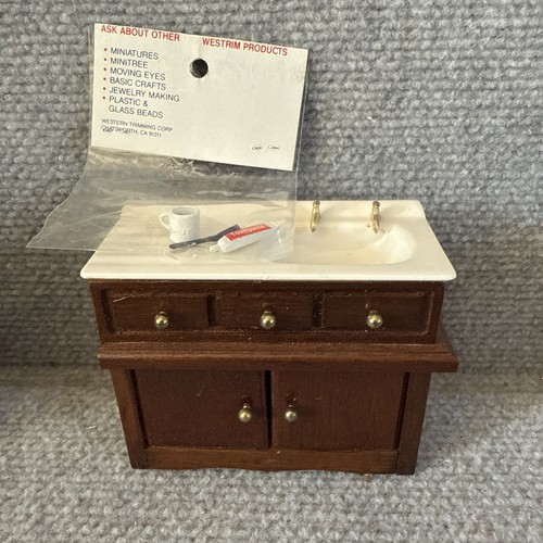 Vtg wood doll - wood, house