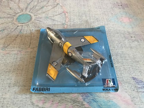 Avion miniature militaire 86 - avion,