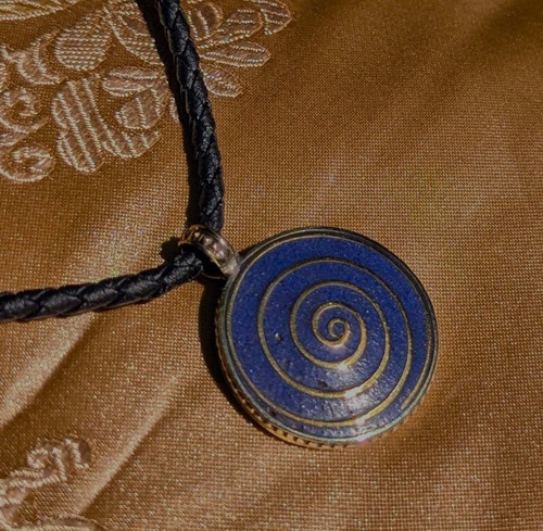 Magnifique amulette - magnifique,