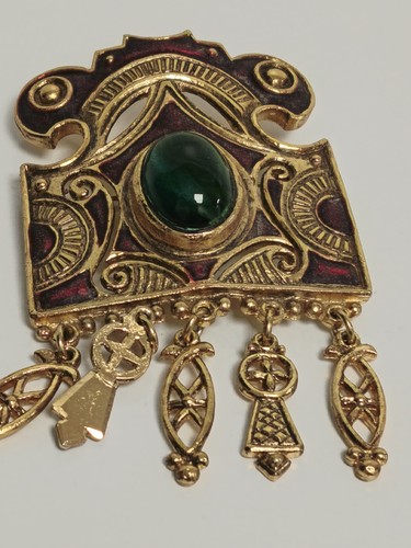 Broche ancienne rétro