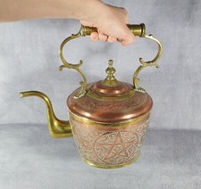 Ancienne bouilloire en cuivre