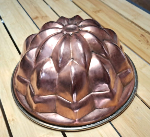Ancien grand moule - a, gâteau