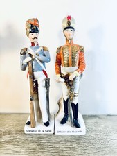 STATUE GRENADIER DE LA GARDE & OFFICIER DES HUSSARDS NAPOLEON PORCELAIN Soldiers