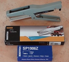 Agrafeuse BOSTITCH + Boite