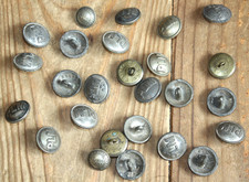 lot de 26 BOUTONS PLM - Cie