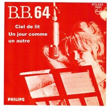 Brigitte BARDOT    Ciel de lit