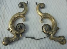 PAIRE D'ANCIENS GRANDS PIEDS