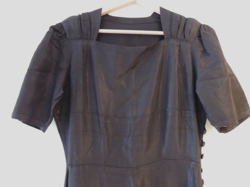 Ancienne robe fond - de,