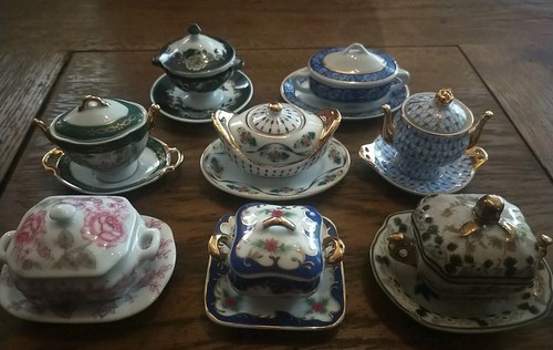 Lot soupières miniatures - 8,