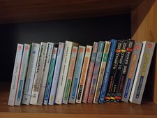 LOT DE 20 LIVRES DE SF -