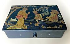 Boîte (à timbres?) ancienne