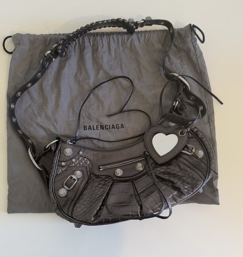 Balenciaga cagole shoulder - le,