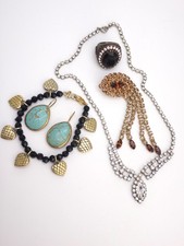  Lot de bijoux Fantaisie Vintage Bracelet Jacky de G et autres