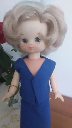 Poupée famosa lesly 32cm - poupée,