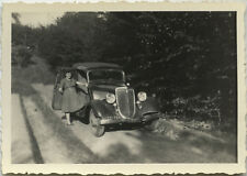 OLD PHOTO - VINTAGE SNAPSHOT - CAR VAN UTILITY 1