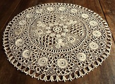 Grand napperon rond ancien