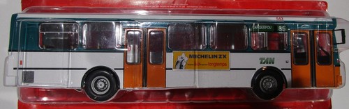 Ixo autobus et autocars - 1/43,