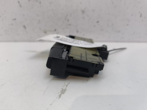 Bouton warning daihatsu - de,