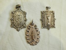 LOT 3 MEDAILLES RELIGIEUSES