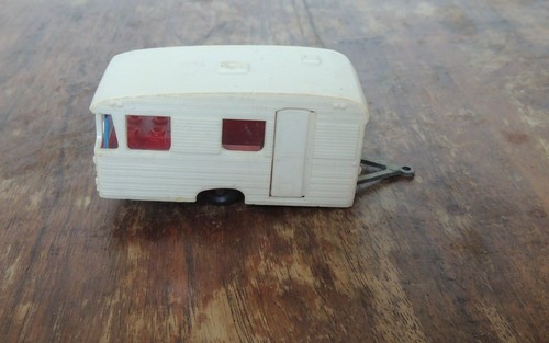 Caravane majorette digue - majorette,