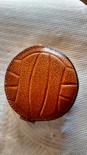 Ancien petit porte - monnaie, en