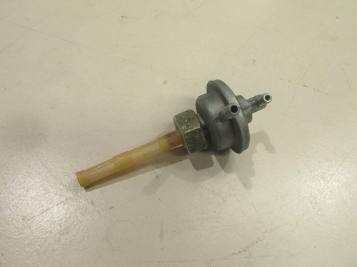 Robinet essence keeway - robinet,
