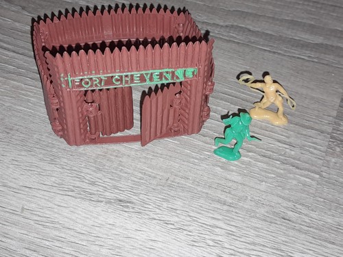 100 petits soldats - petits, fort